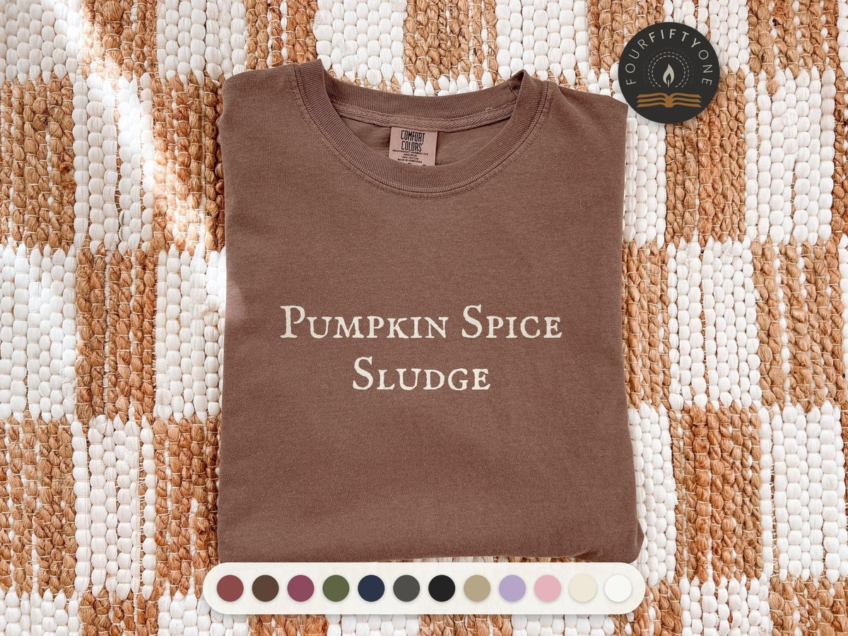 Pumpkin Spice Sludge | The Love Hypothesis | Comfort Colors T-Shirt, Garment-Dyed Cotton - FOURFIFTYONE